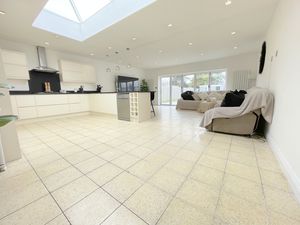 Harwich Road- click for photo gallery